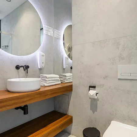 Modern On Twarda Street Apartment