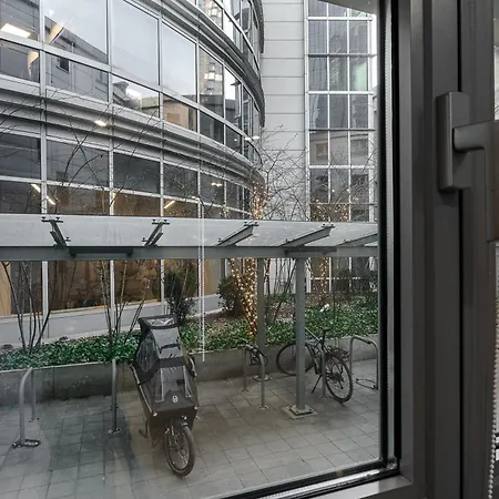 Modern On Twarda Street Apartment